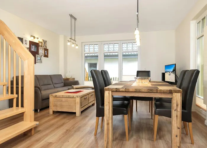 Doppelhaeuser Zum Reetmoor Haus Friederike