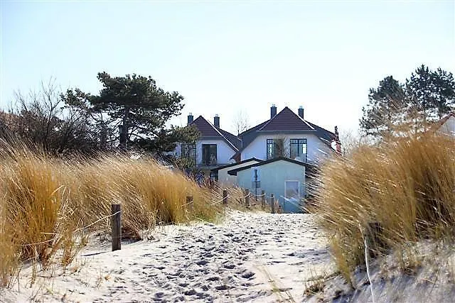 Dom wakacyjny Doppelhaeuser Zum Reetmoor Haus Friederike Wyspa Poel